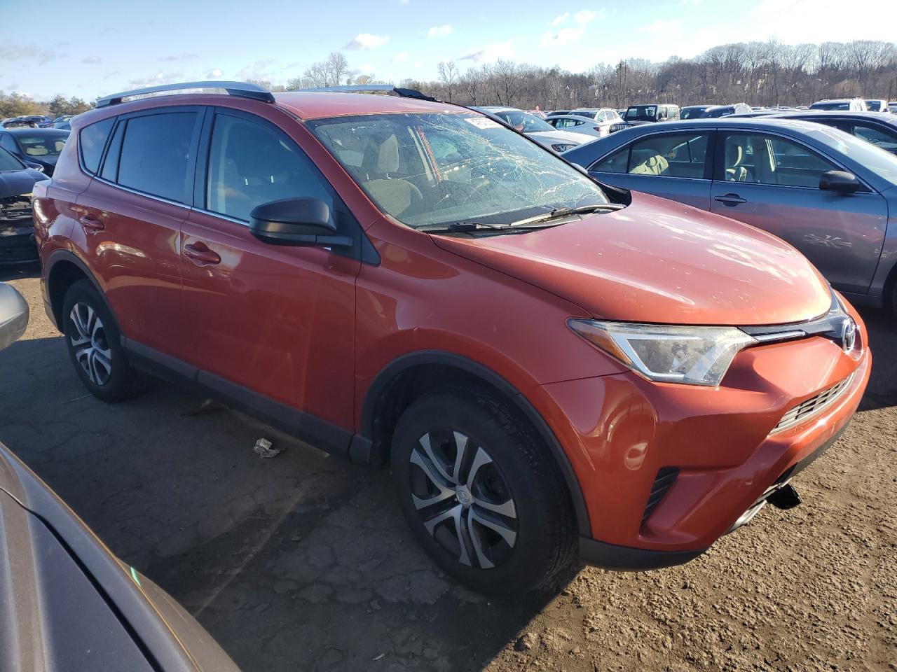 2016 TOYOTA RAV4 LE - Image 4