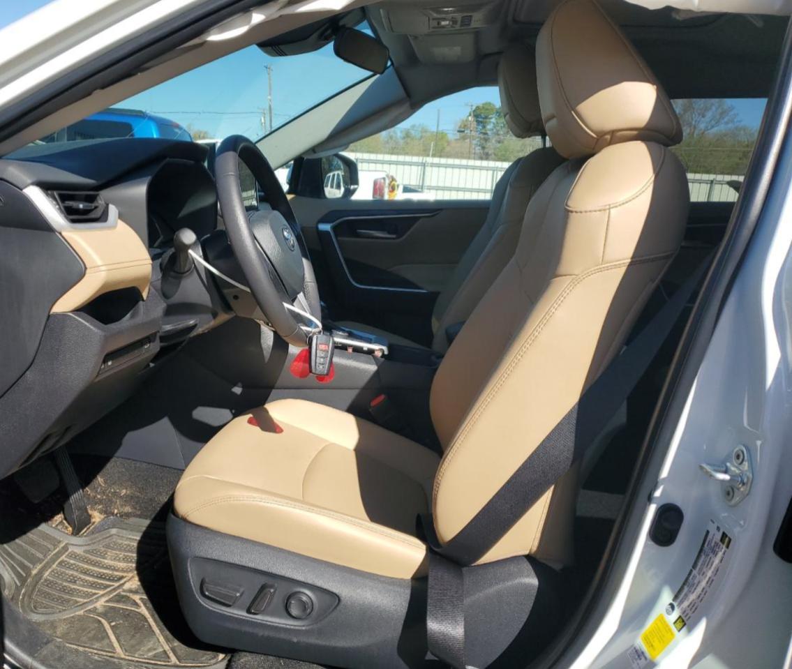 2024 TOYOTA RAV4 XLE P - Image 7
