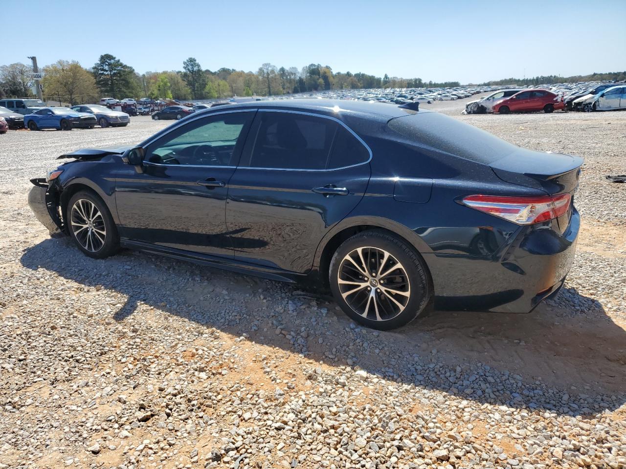 2020 TOYOTA CAMRY SE - Image 2