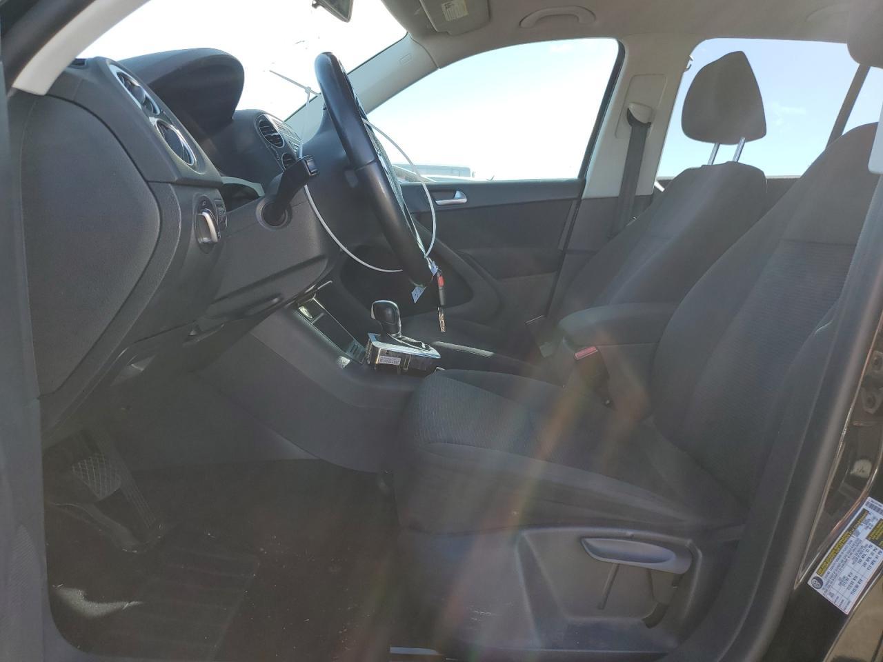 2015 VOLKSWAGEN TIGUAN S - Фото 7