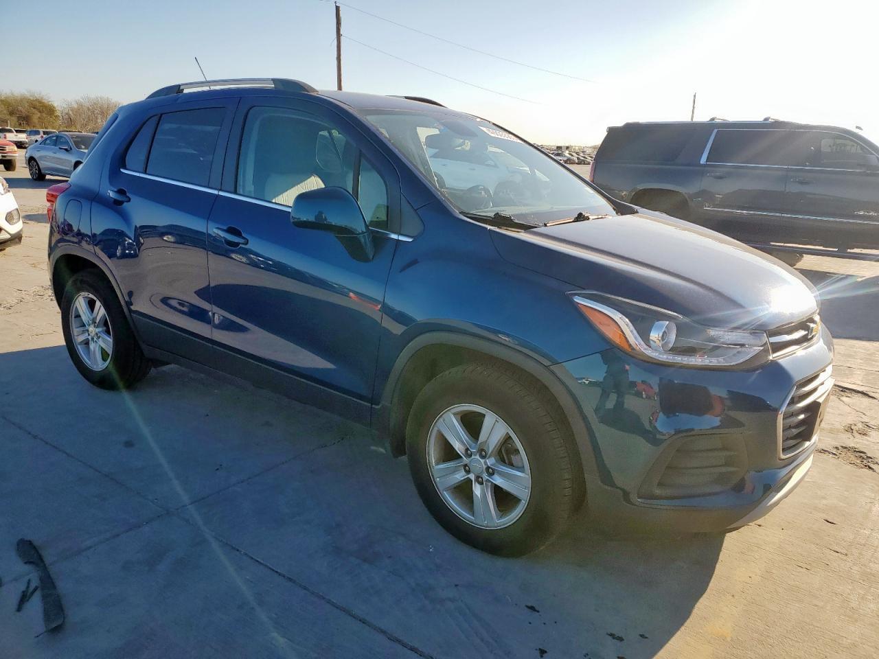 2019 CHEVROLET TRAX 1LT - Фото 4