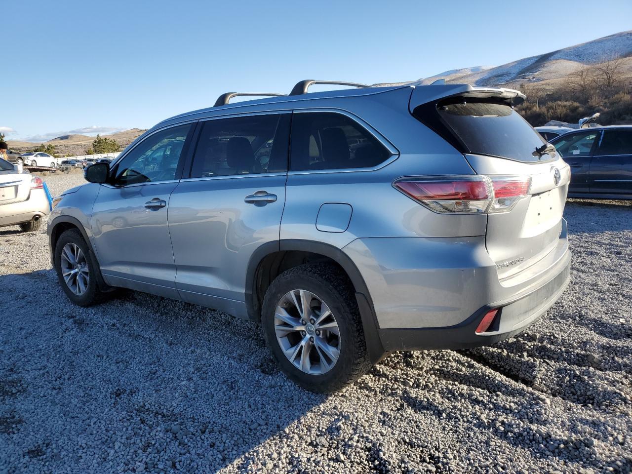 2015 TOYOTA HIGHLANDER - Фото 2