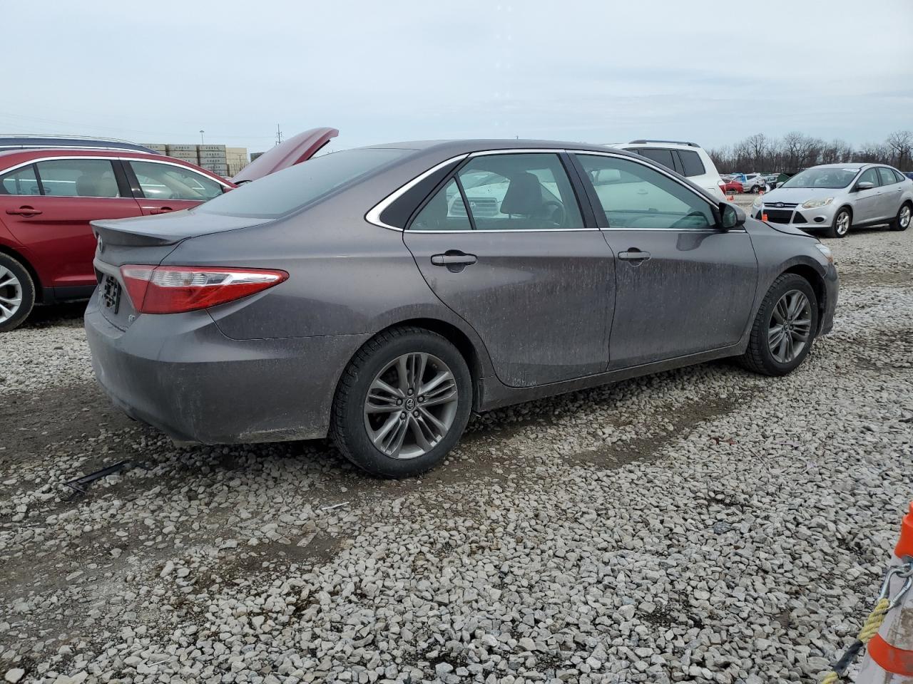 2016 TOYOTA CAMRY LE - Image 3
