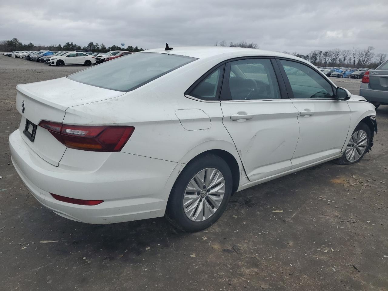 2019 VOLKSWAGEN JETTA S - Image 3