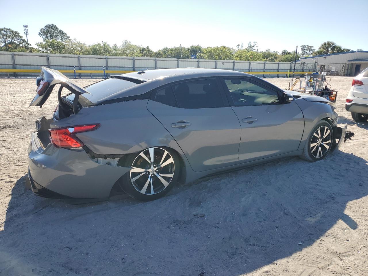 2017 NISSAN MAXIMA 3.5 - Image 3