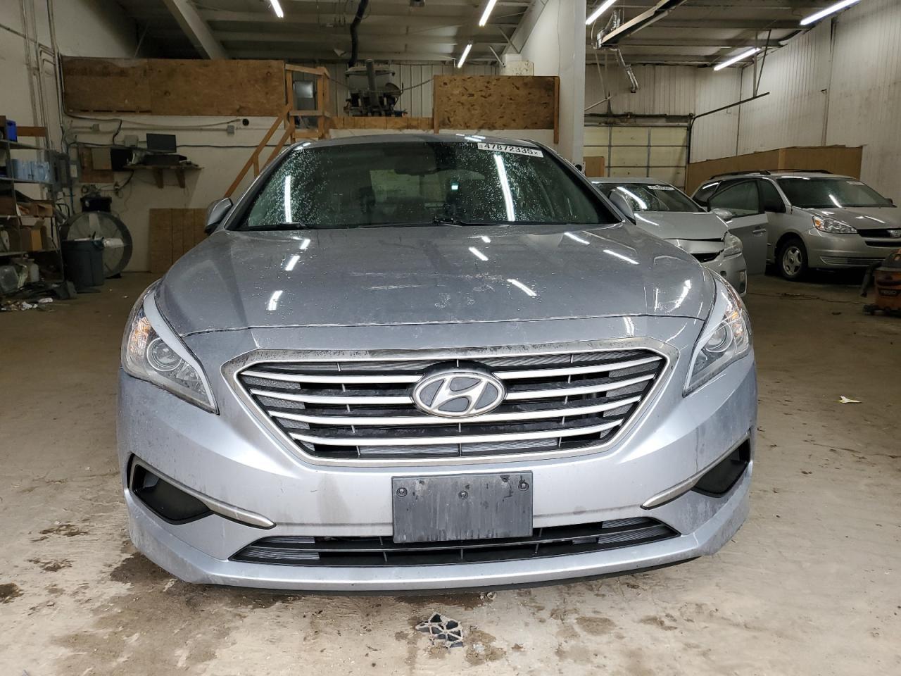 2017 HYUNDAI SONATA SE - Фото 5
