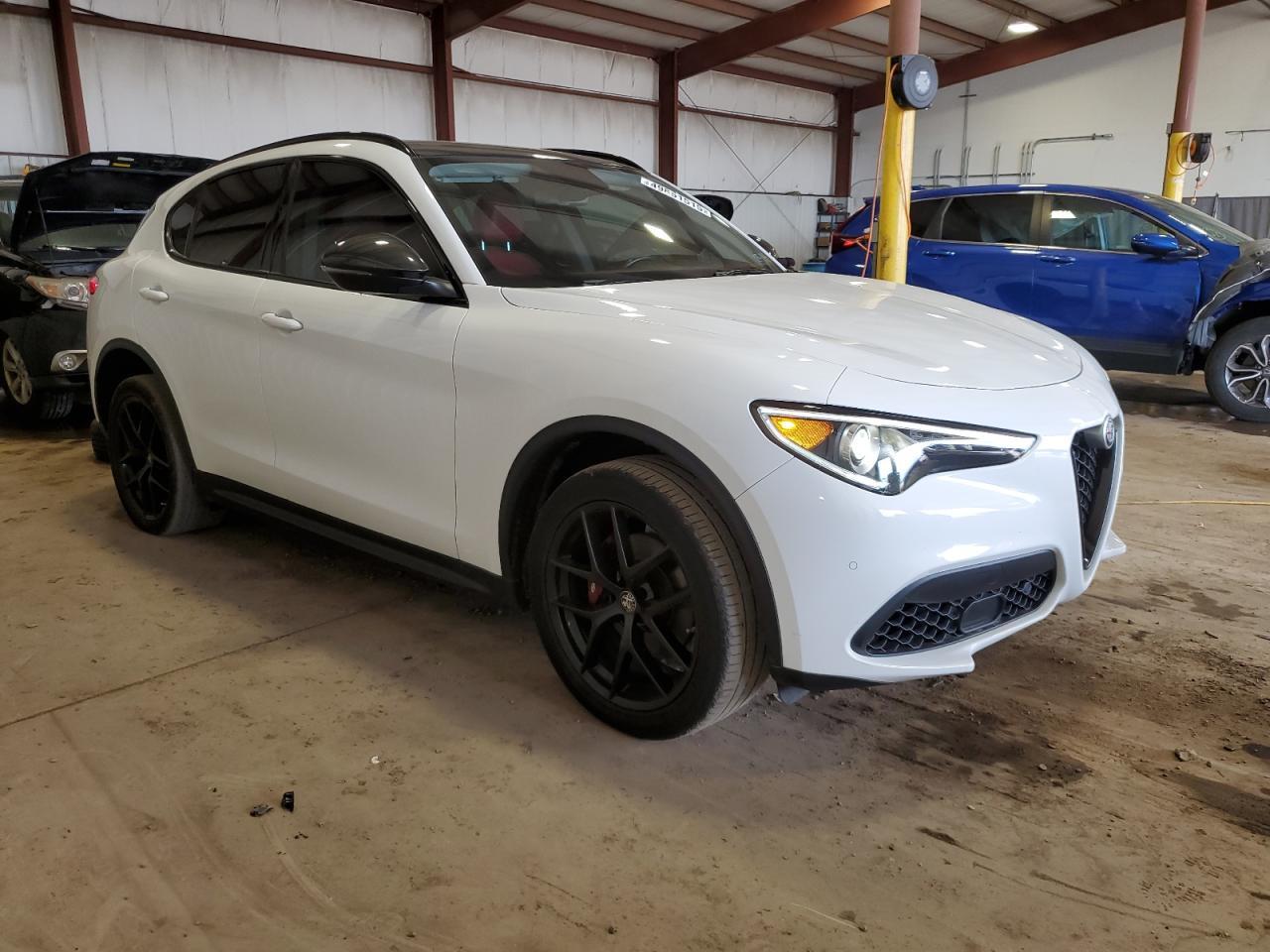 2019 ALFA ROMEO STELVIO TI - Image 4