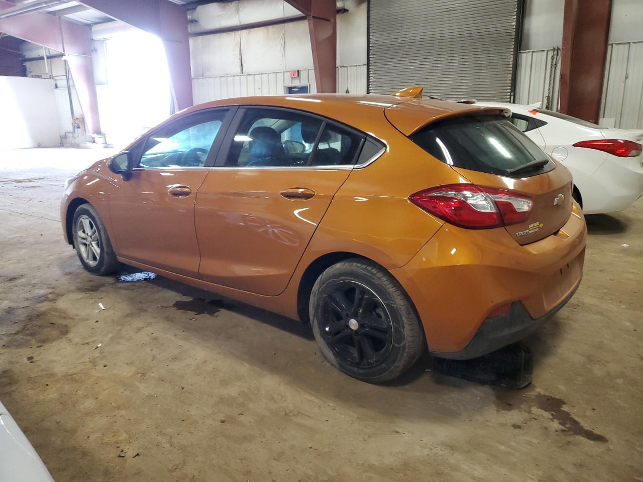 2017 CHEVROLET CRUZE LT - Image 2