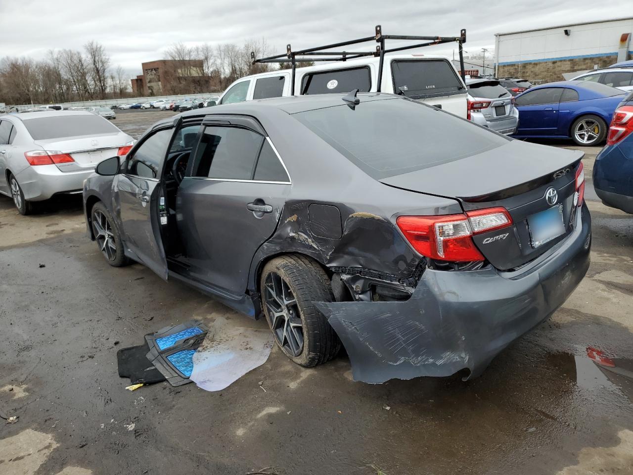 2013 TOYOTA CAMRY L - Image 2