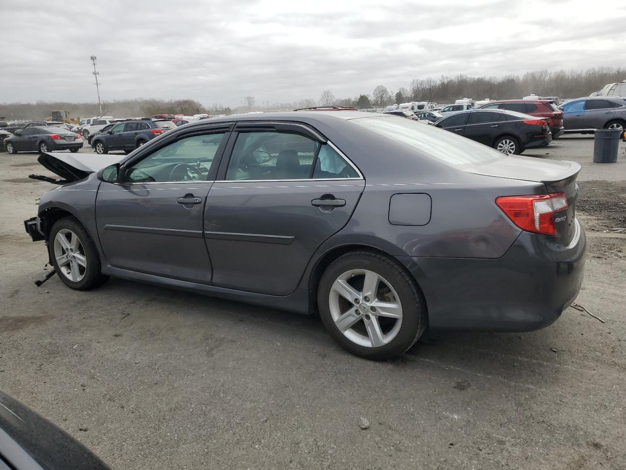 2014 TOYOTA CAMRY L - Image 2