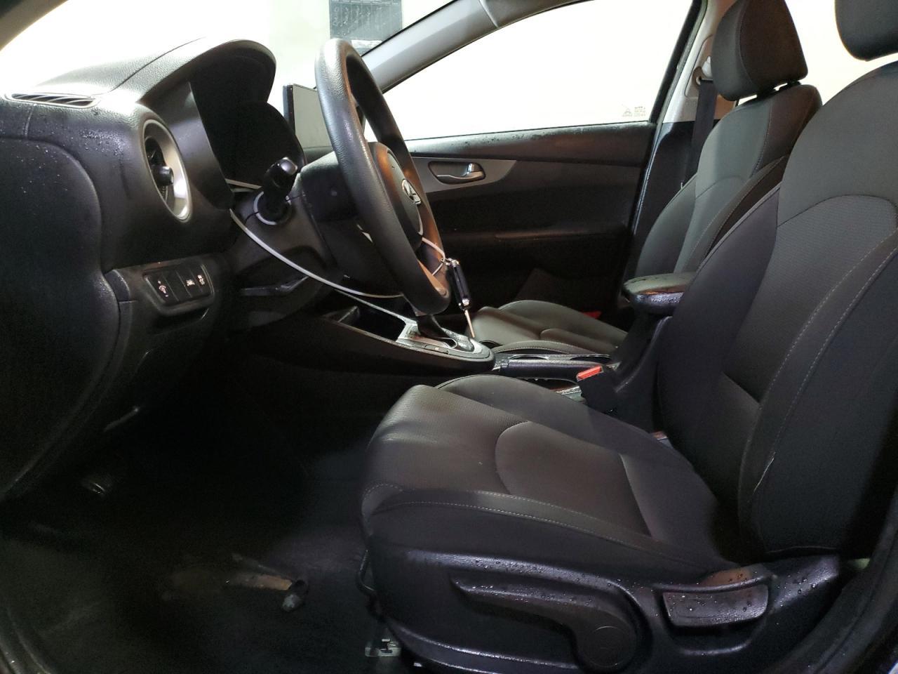 2021 KIA FORTE FE - Image 7