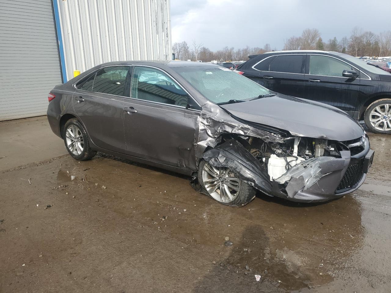 2017 TOYOTA CAMRY LE - Image 4