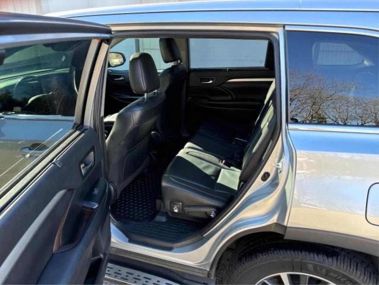 2019 TOYOTA HIGHLANDER - Image 6