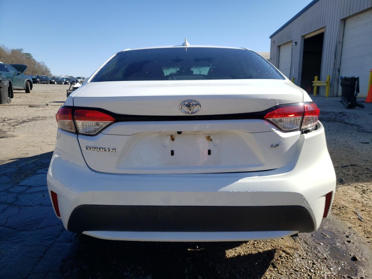 2020 TOYOTA COROLLA LE - Фото 6