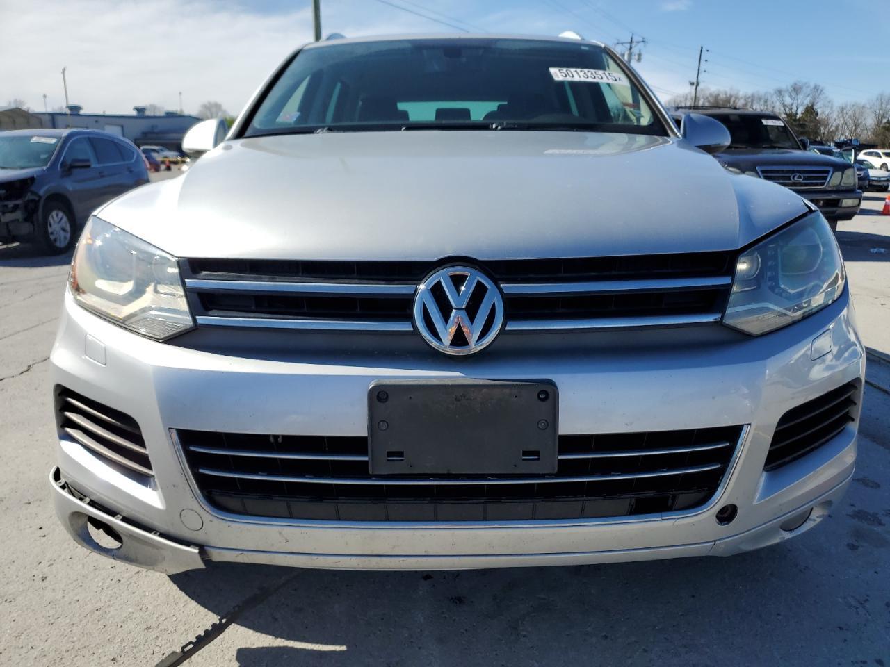 2011 VOLKSWAGEN TOUAREG V6 - Image 5
