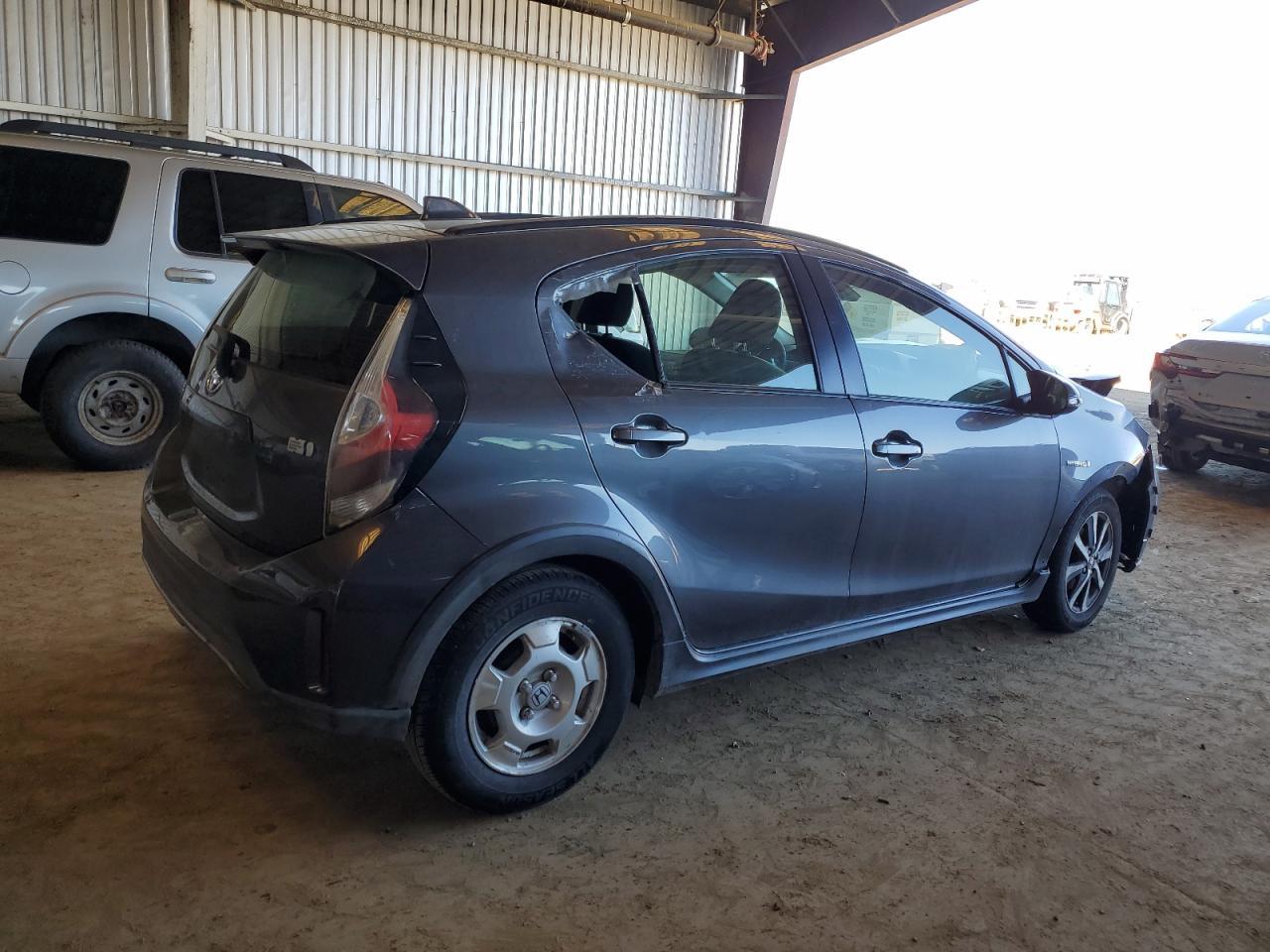 2018 TOYOTA PRIUS C - Image 3