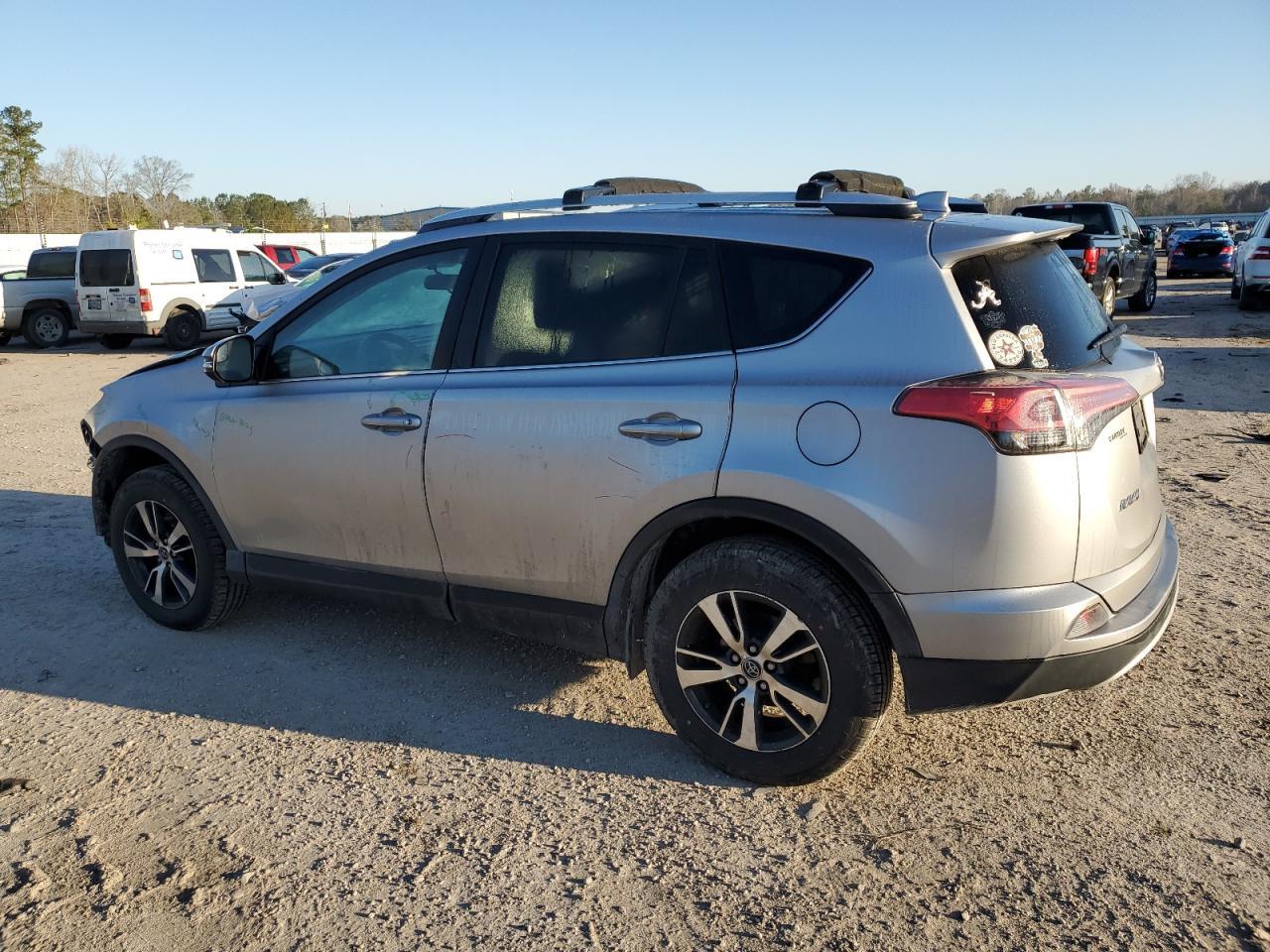 2016 TOYOTA RAV4 XLE - Image 2