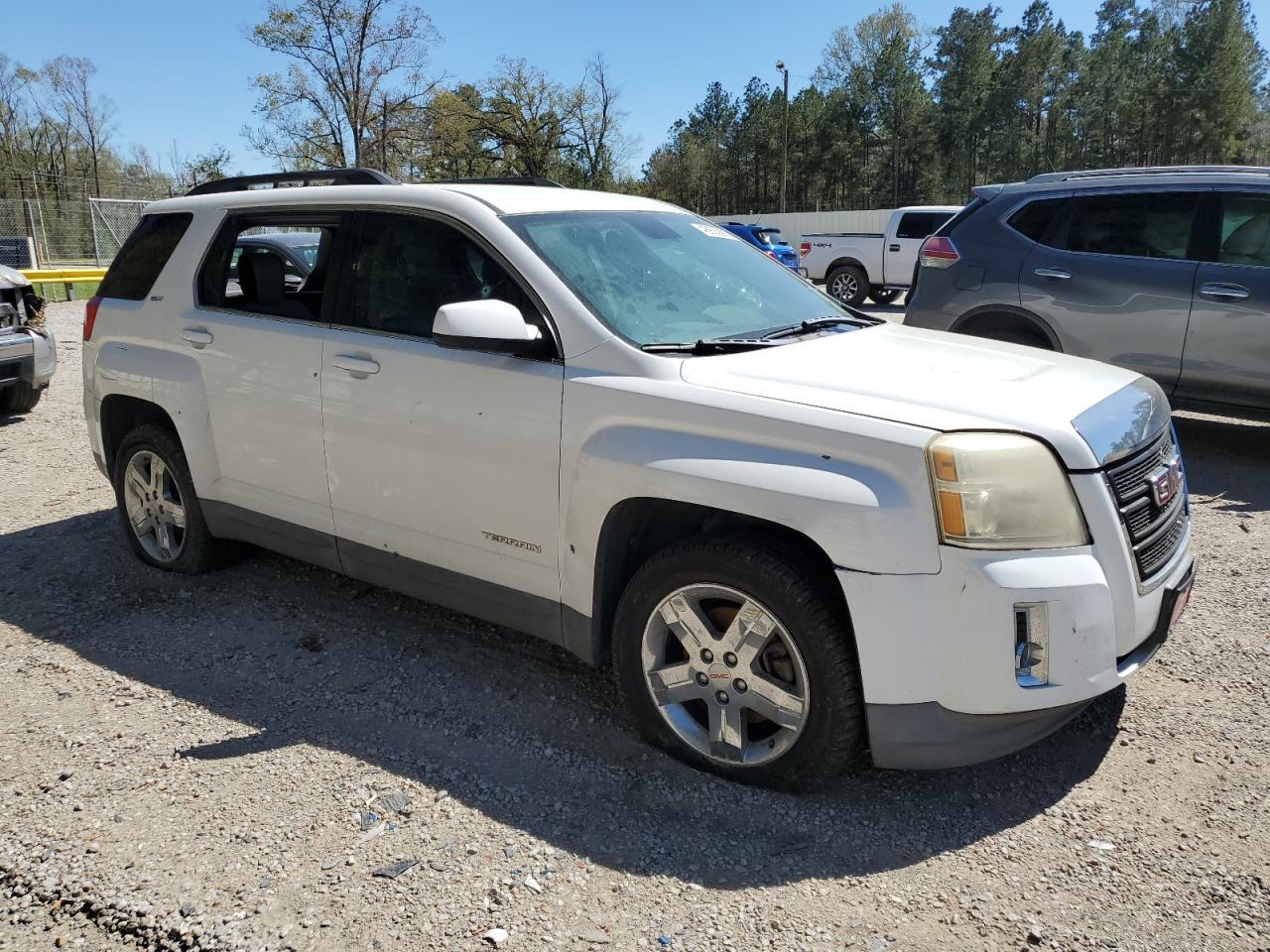 2012 GMC TERRAIN SL - Image 4
