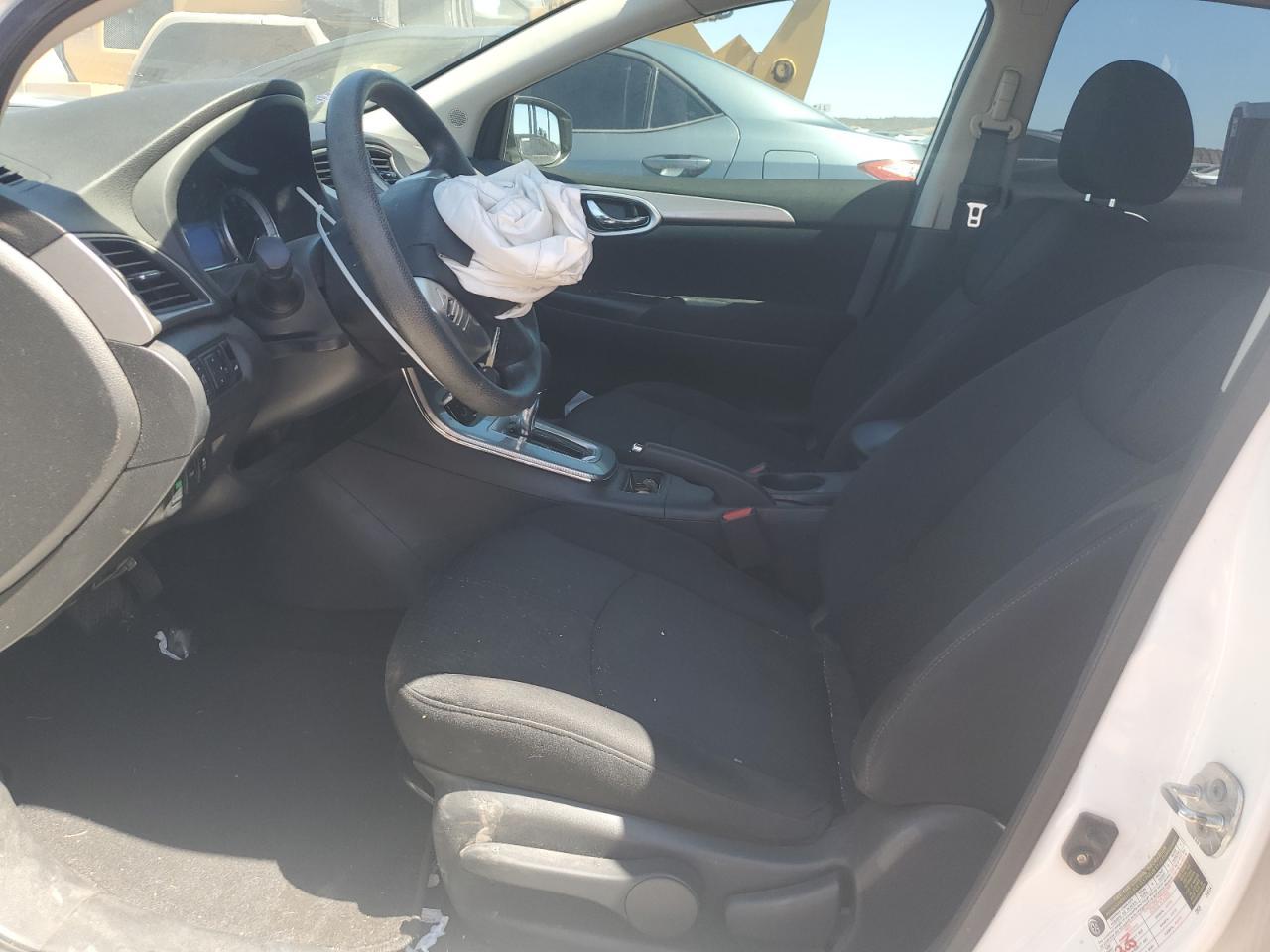 2013 NISSAN SENTRA S - Фото 7