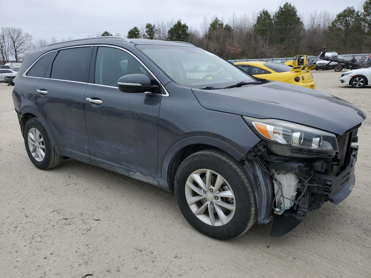 2017 KIA SORENTO LX - Фото 4