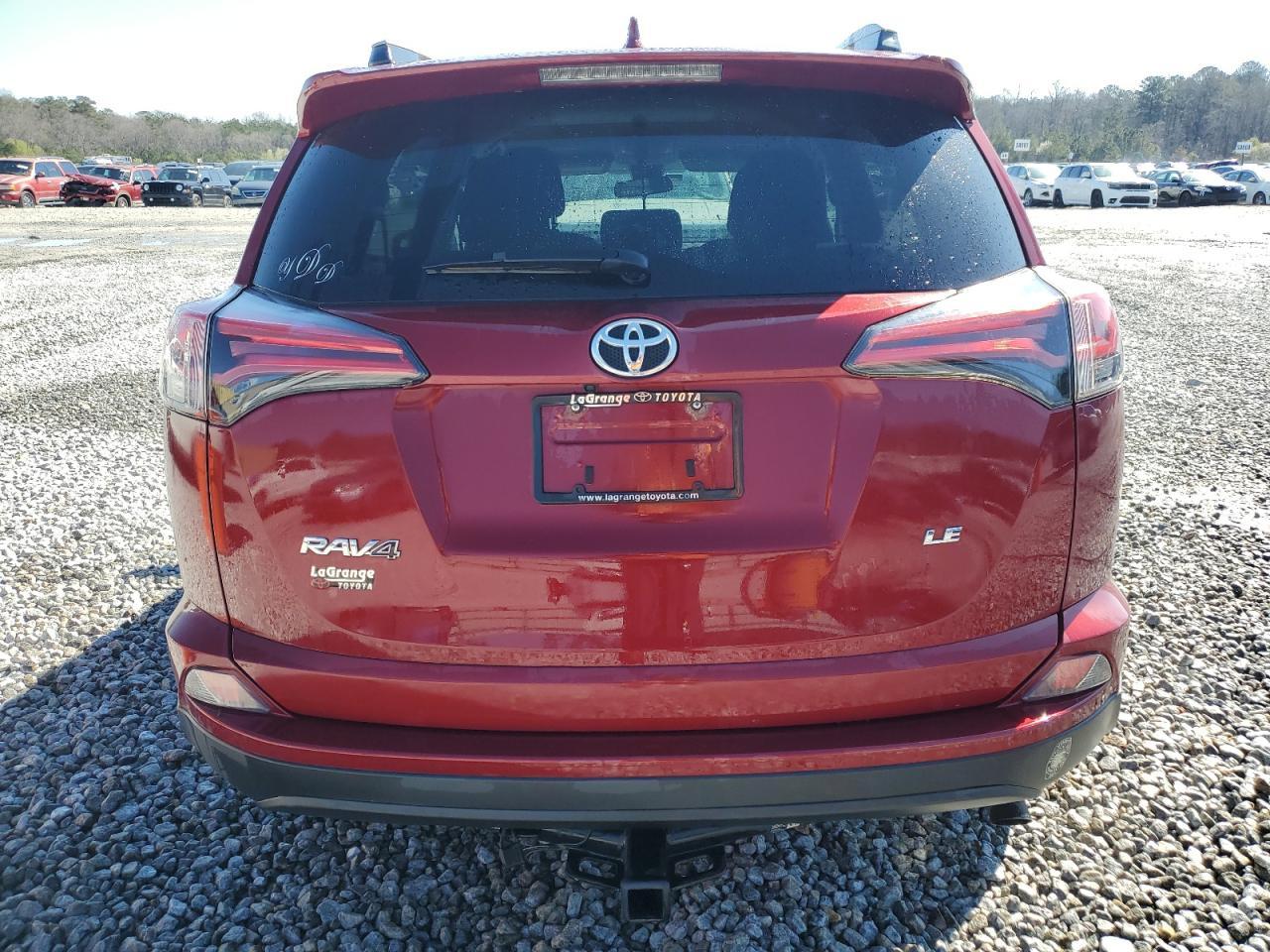 2018 TOYOTA RAV4 LE - Image 6