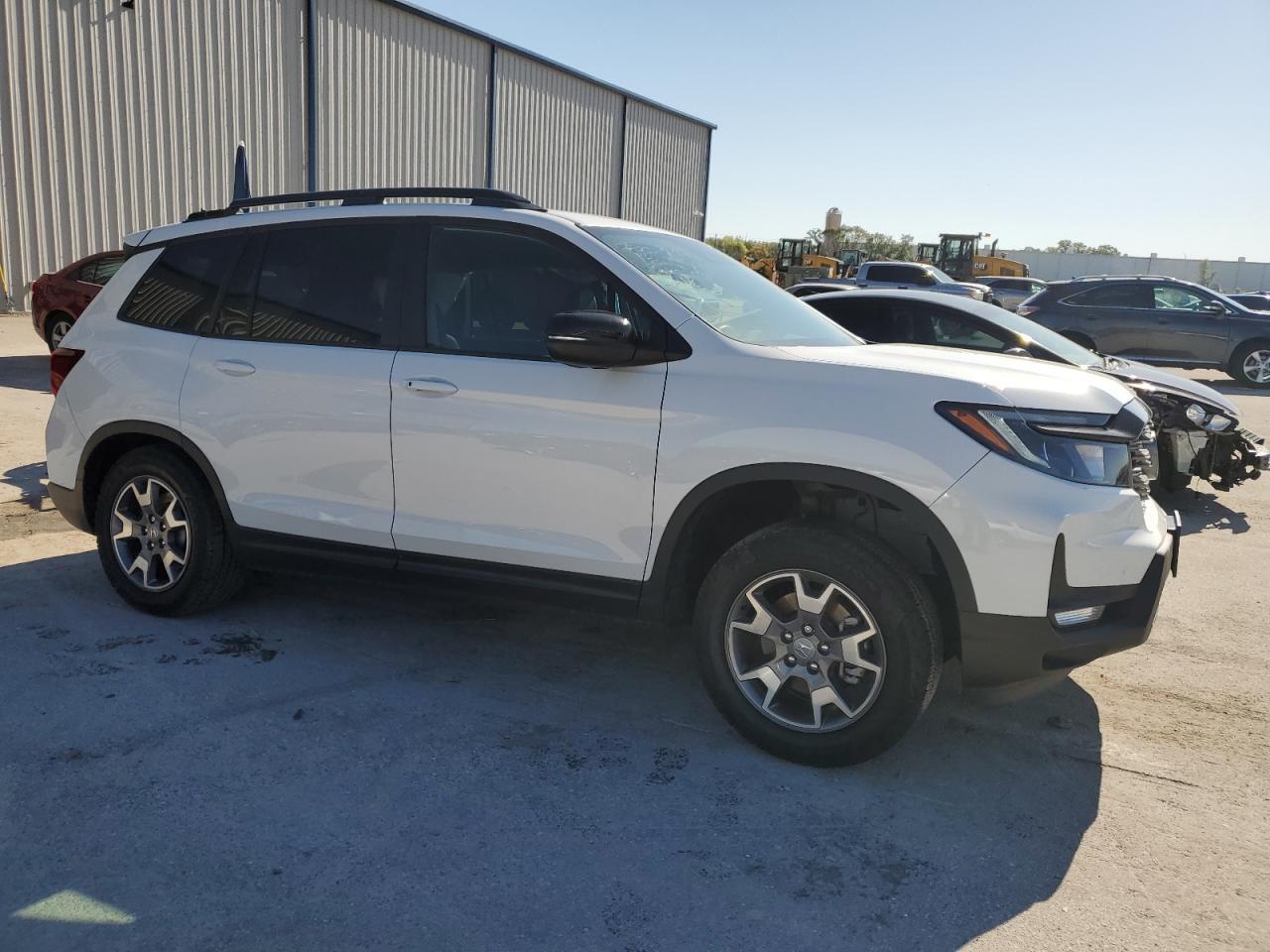 2023 HONDA PASSPORT T - Фото 4