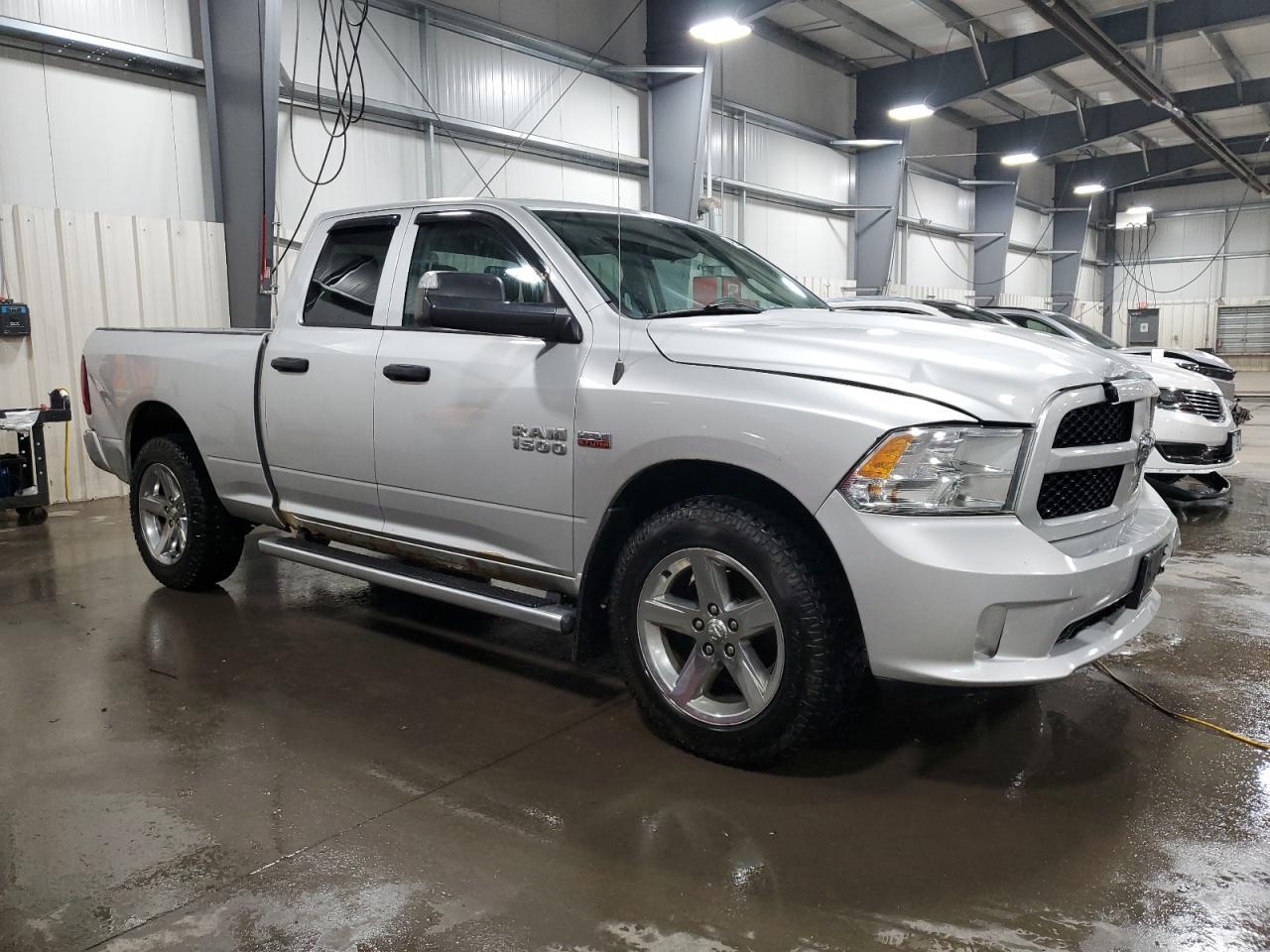 2015 RAM 1500 ST - Фото 4