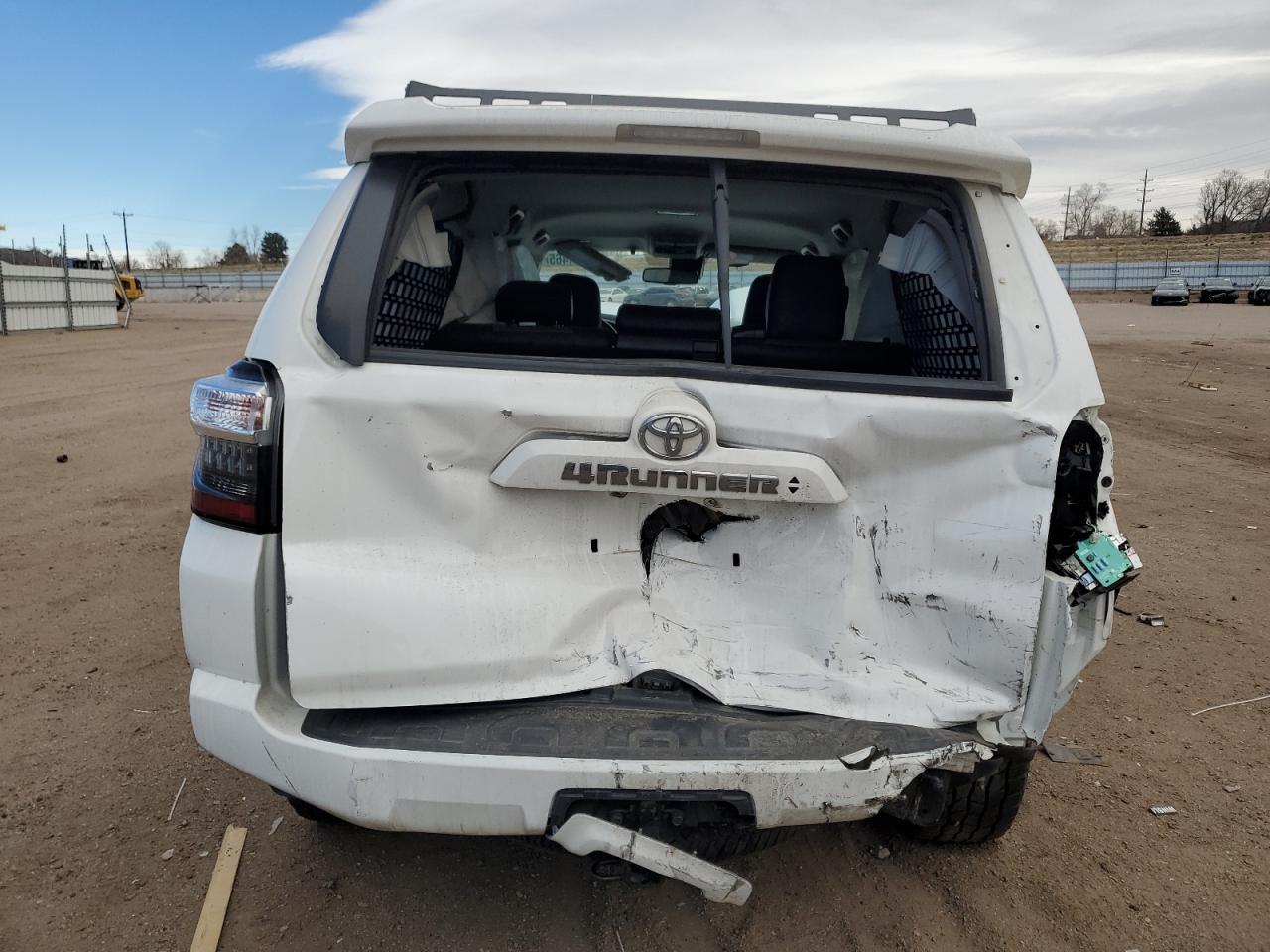 2020 TOYOTA 4RUNNER SR - Фото 6