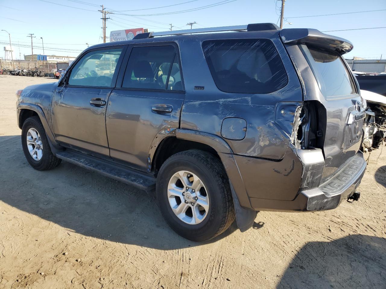 2019 TOYOTA 4RUNNER SR - Фото 2