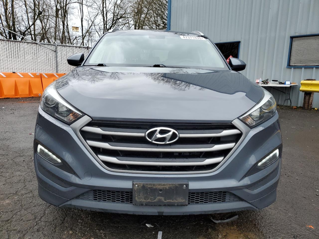 2018 HYUNDAI TUCSON SEL - Image 5