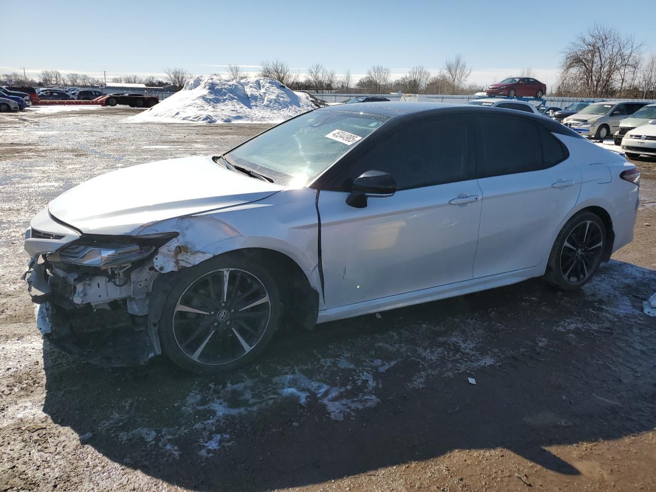2019 TOYOTA CAMRY XSE