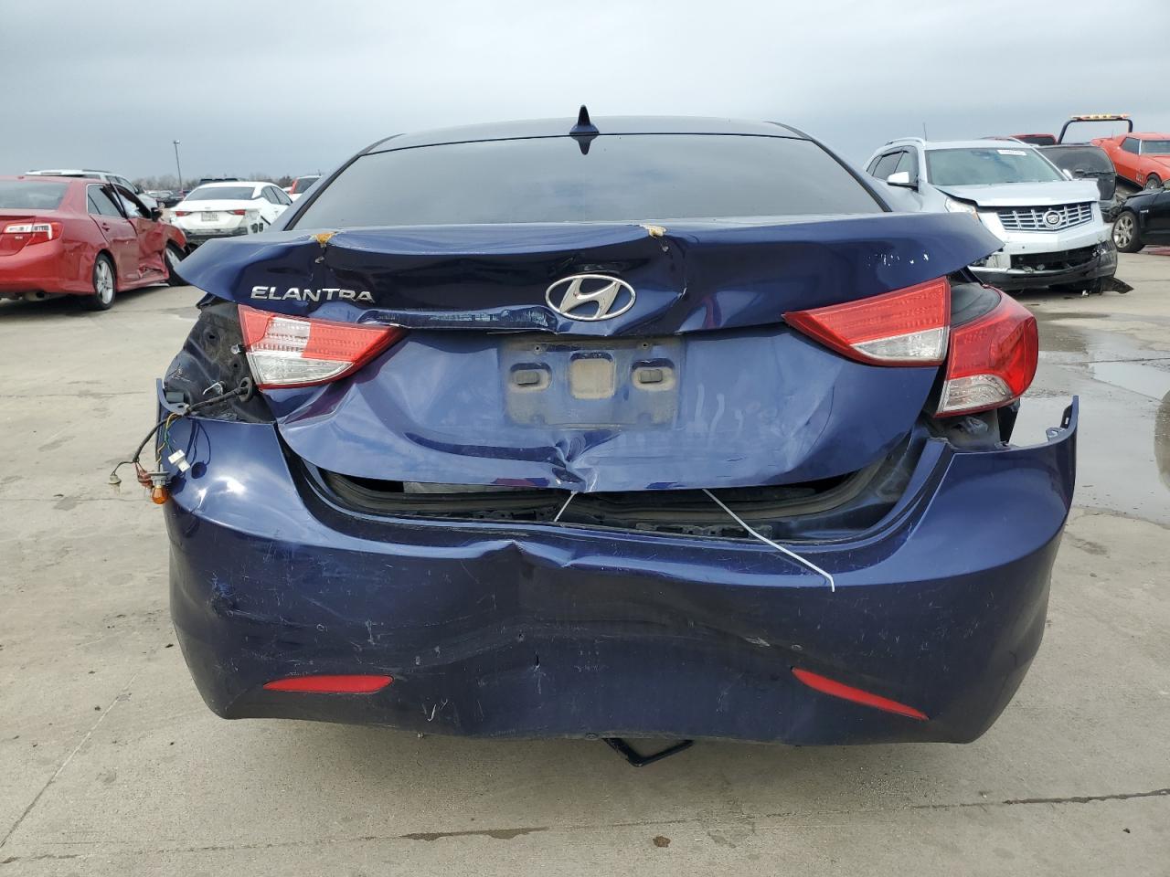 2013 HYUNDAI ELANTRA GL - Image 6