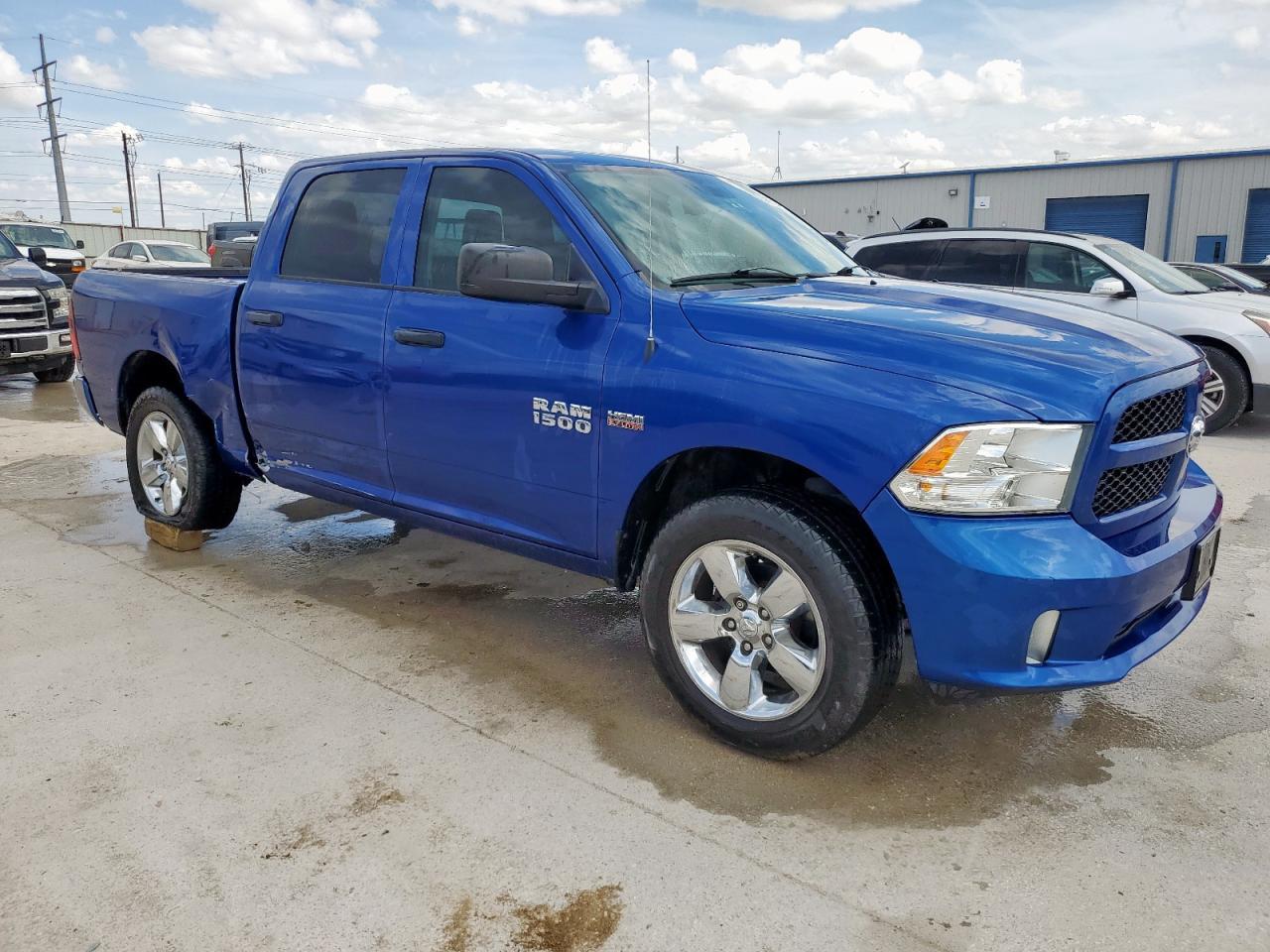2015 RAM 1500 ST - Image 4