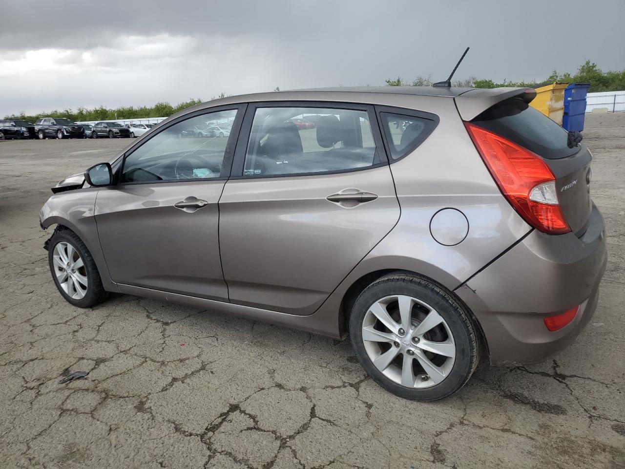 2012 HYUNDAI ACCENT GLS - Фото 2
