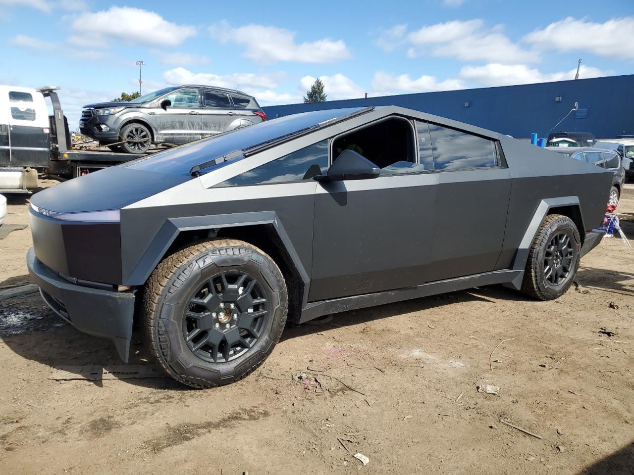 2024 TESLA CYBERTRUCK