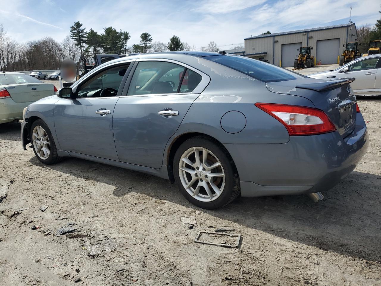 2011 NISSAN MAXIMA S - Фото 2