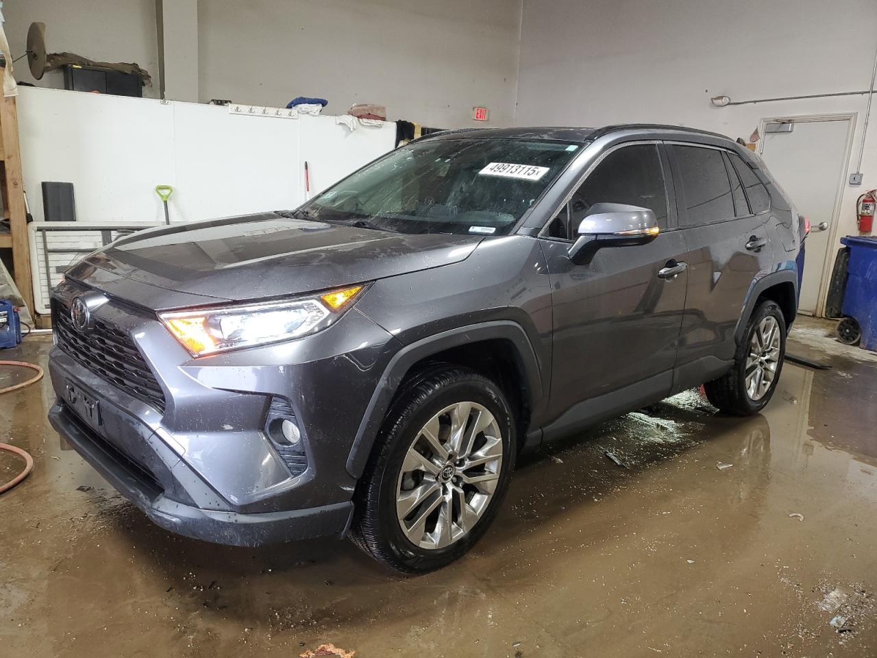 2019 TOYOTA RAV4 XLE P