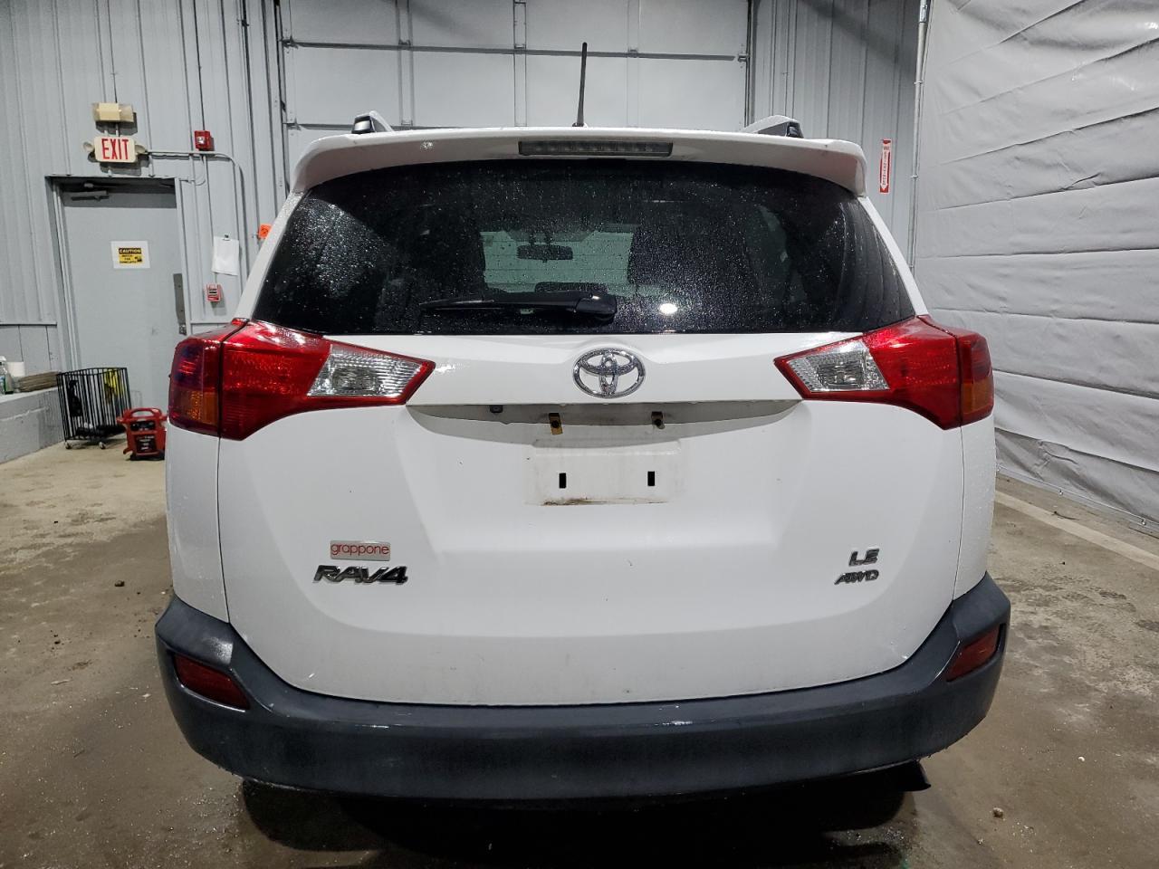 2015 TOYOTA RAV4 LE - Фото 6