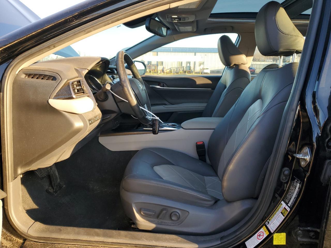 2019 TOYOTA CAMRY L - Image 7