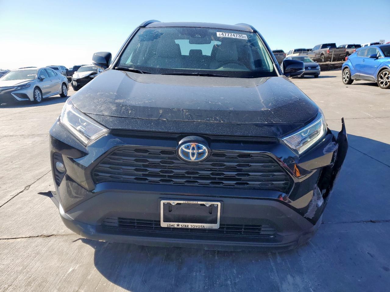 2020 TOYOTA RAV4 XLE - Фото 5