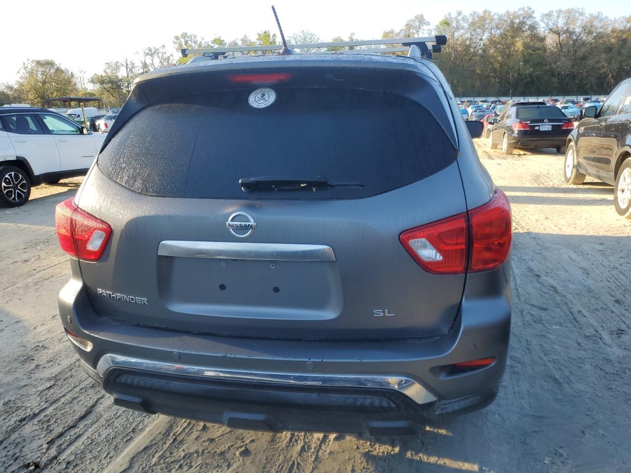 2017 NISSAN PATHFINDER - Image 6