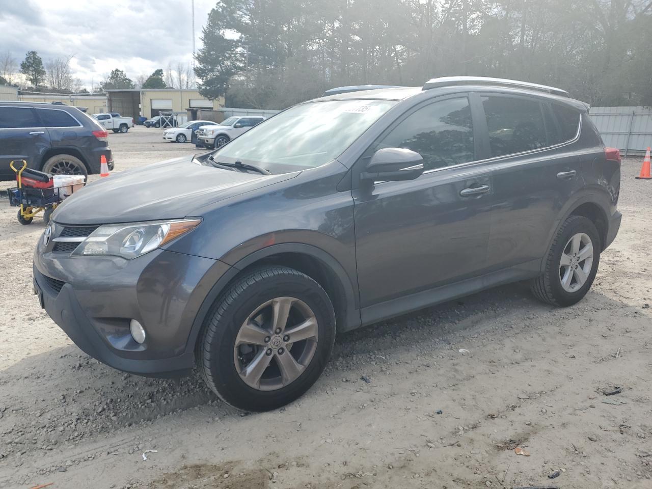 2013 TOYOTA RAV4 XLE