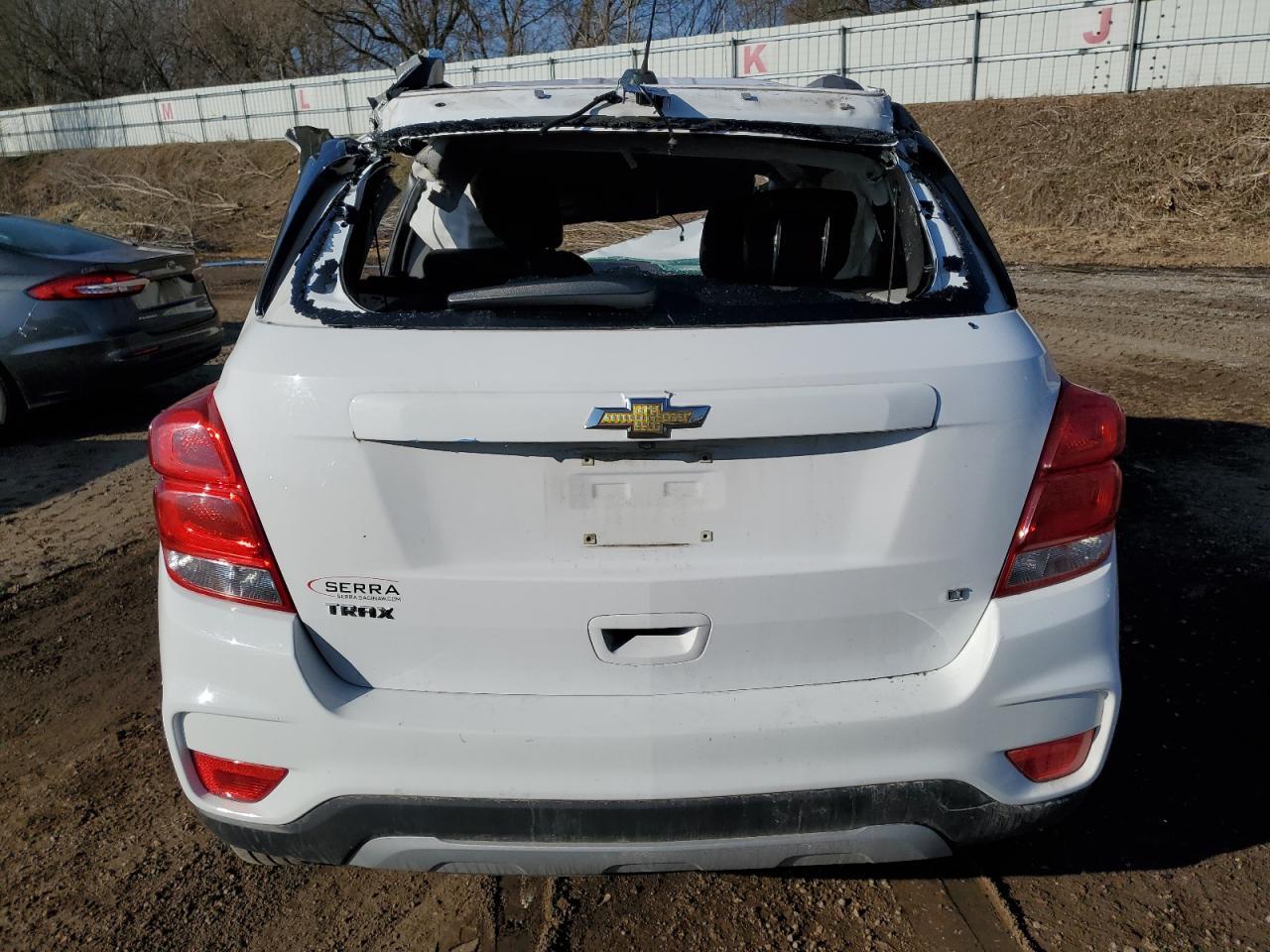 2019 CHEVROLET TRAX 1LT - Image 6