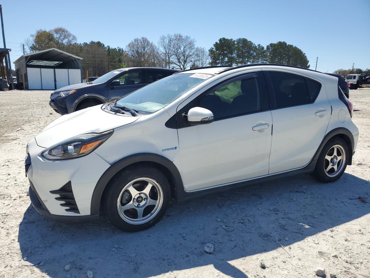 2018 TOYOTA PRIUS C