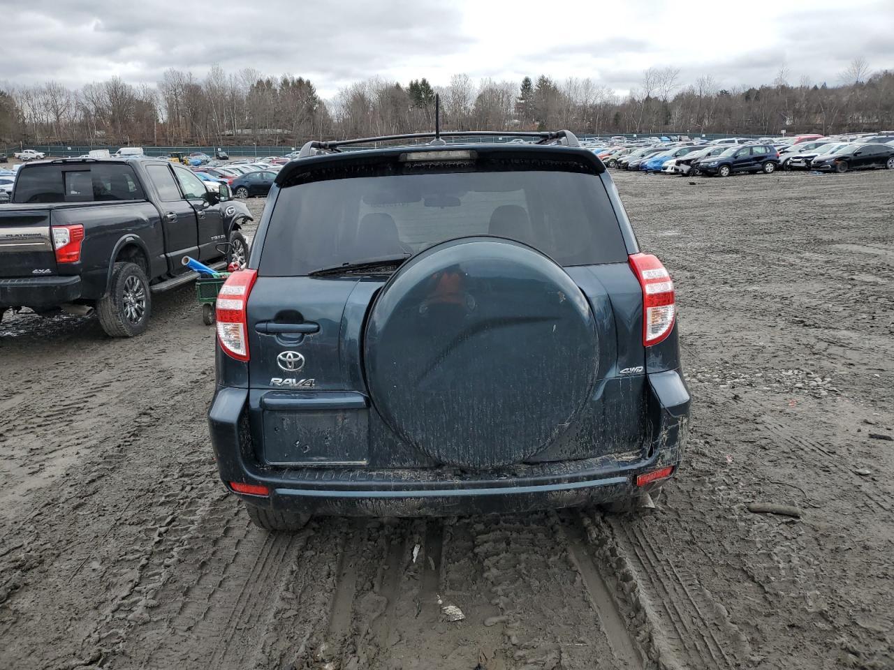 2011 TOYOTA RAV4 - Фото 6