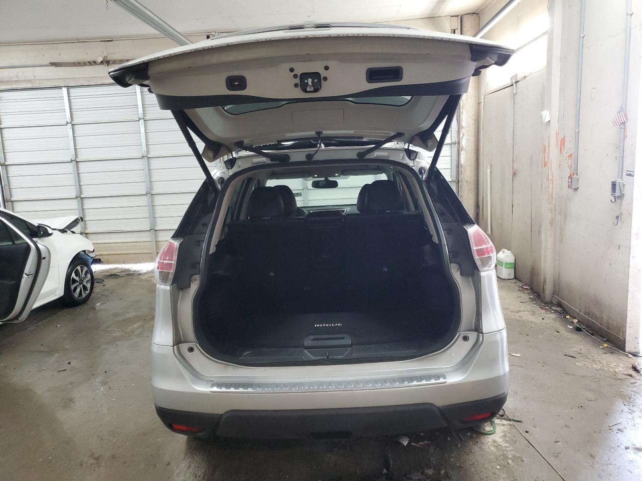 2015 NISSAN ROGUE S - Image 6