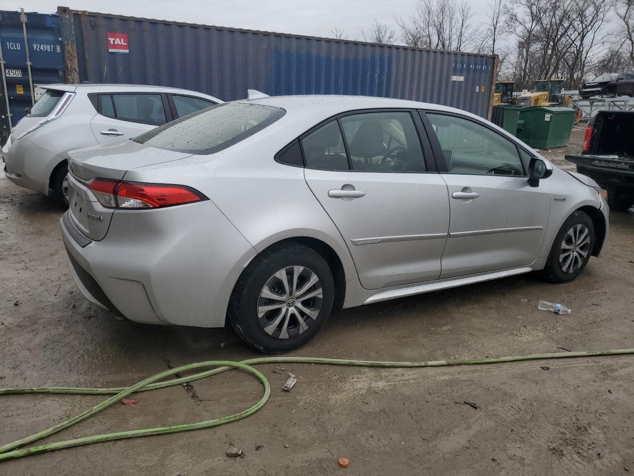 2021 TOYOTA COROLLA LE - Фото 3
