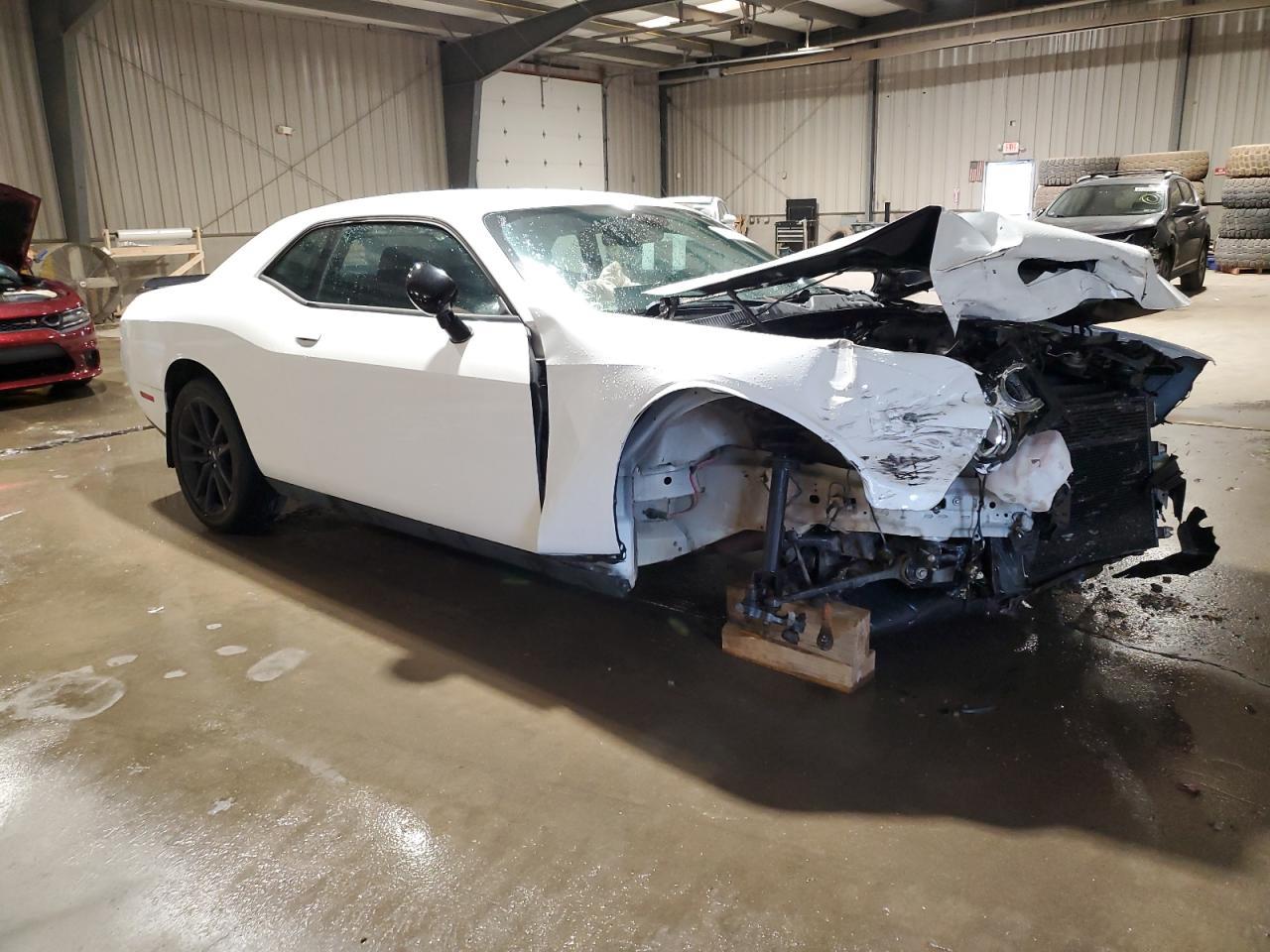2015 DODGE CHALLENGER - Image 4