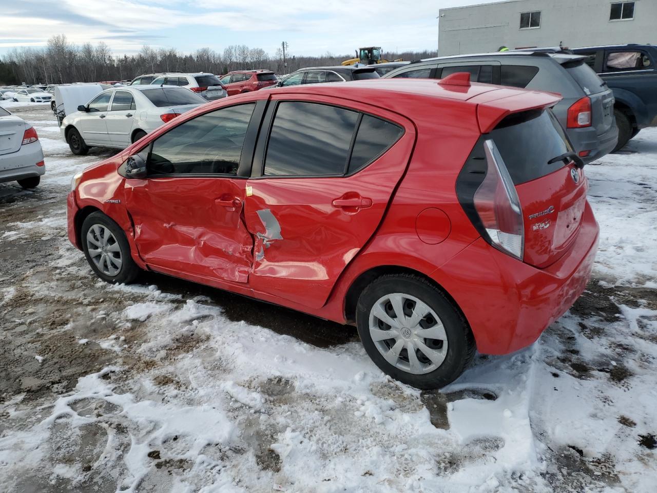2015 TOYOTA PRIUS C - Фото 2
