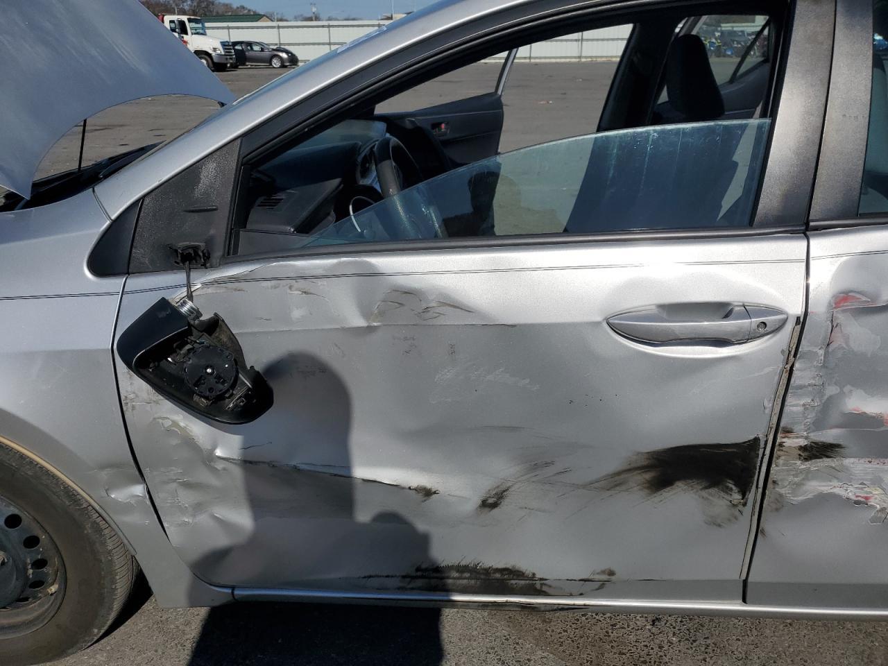 2014 TOYOTA COROLLA L - Фото 7